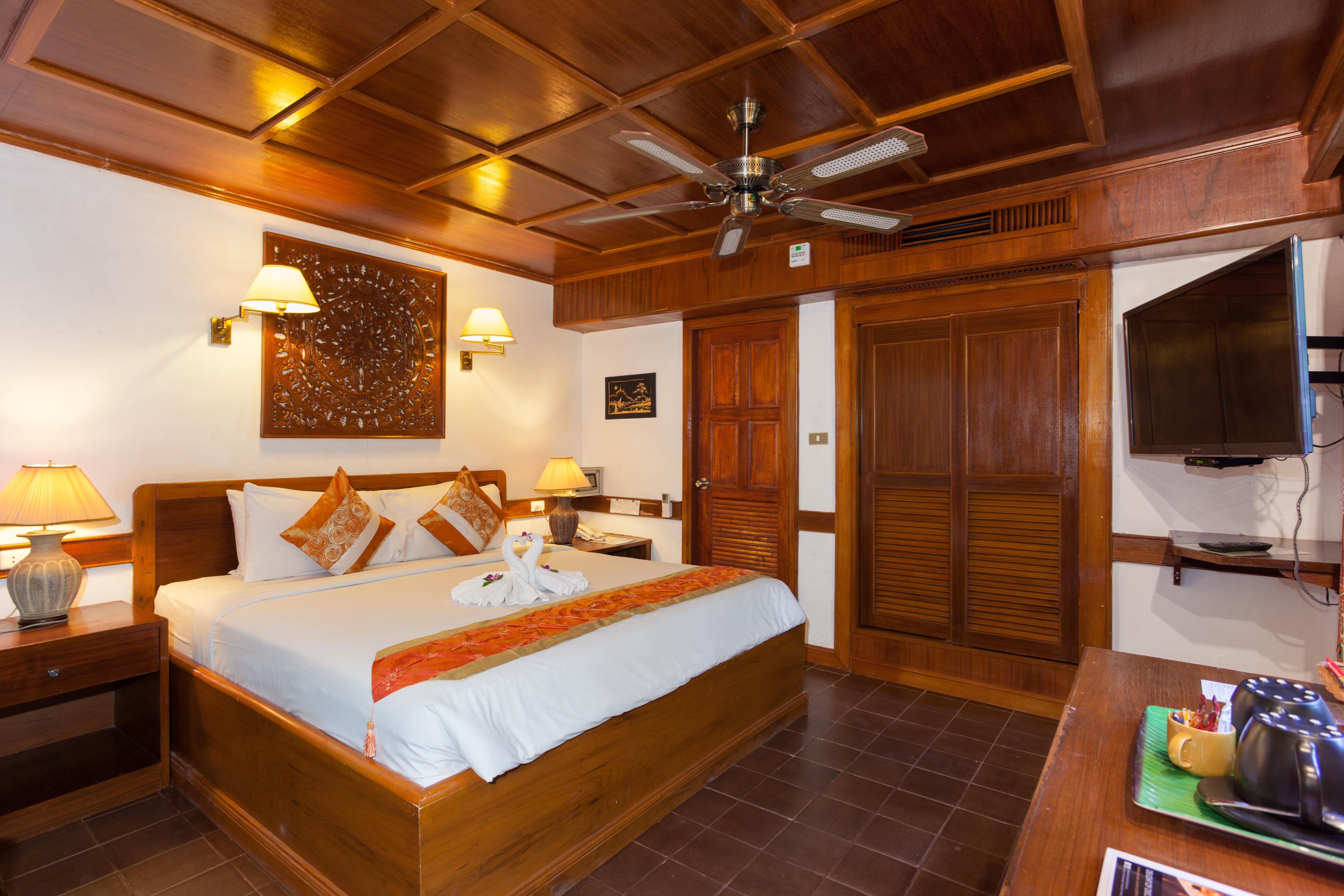 Tropica Bungalow Beach Hotel Patong Eksteriør billede