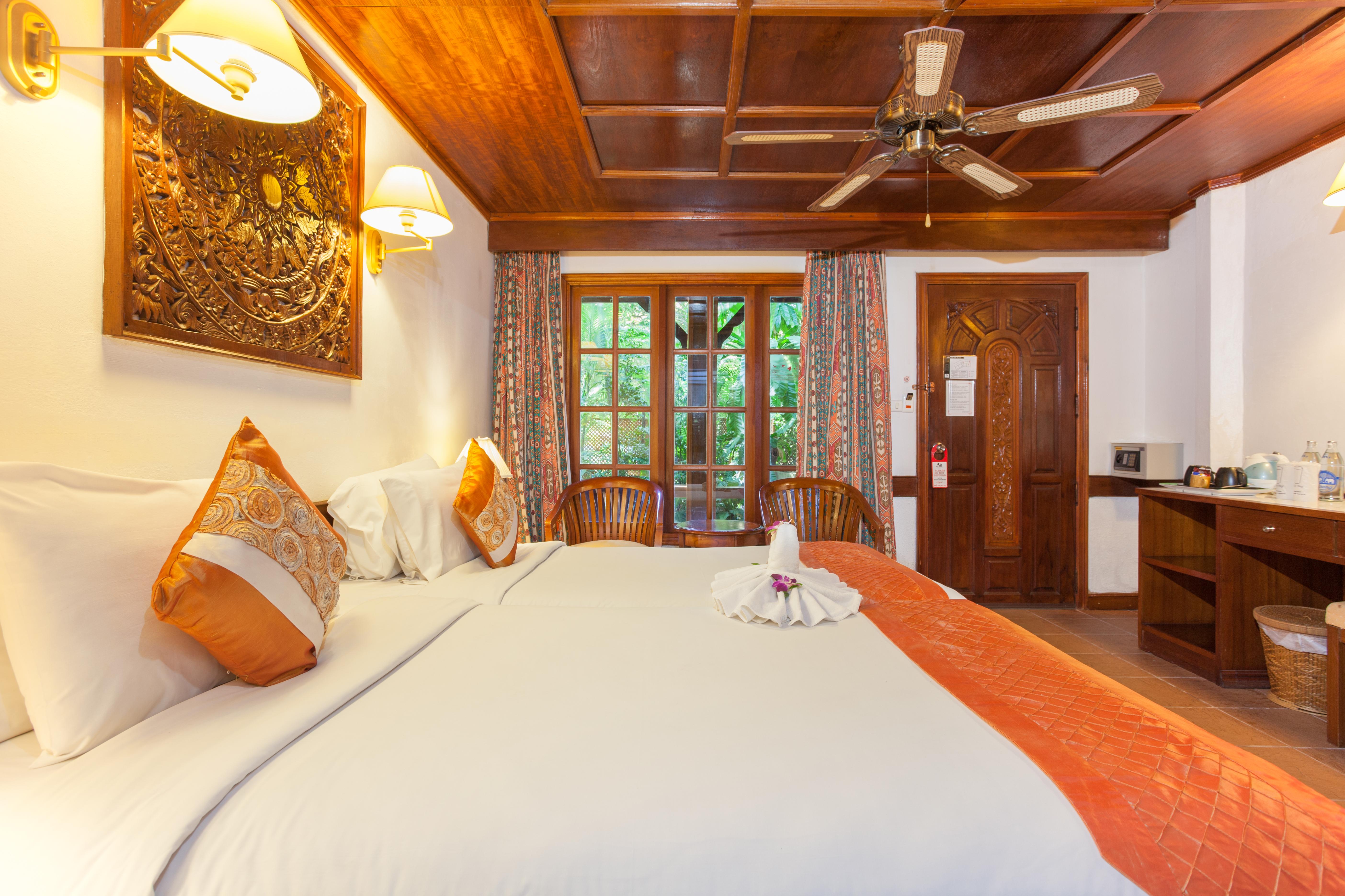 Tropica Bungalow Beach Hotel Patong Eksteriør billede