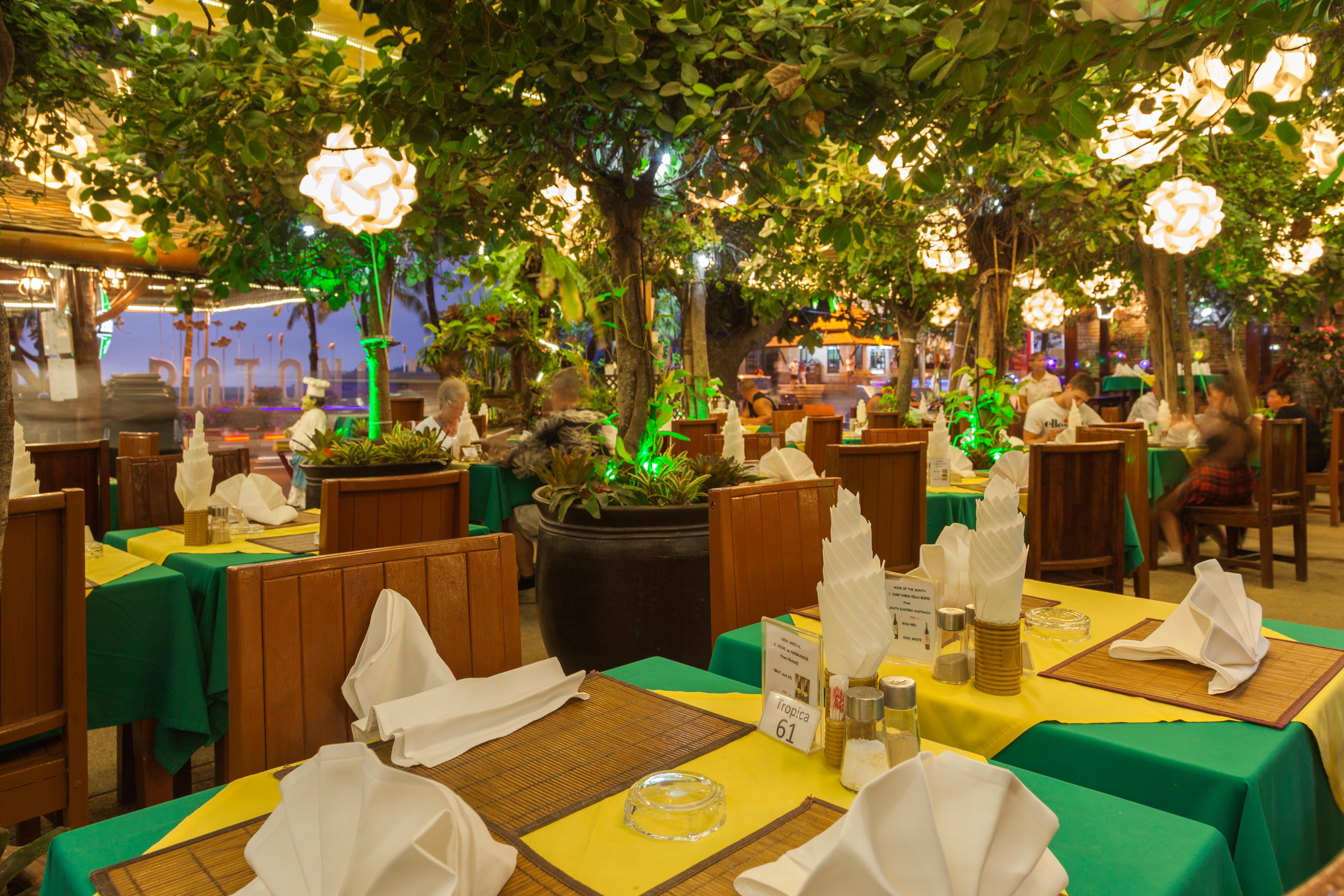 Tropica Bungalow Beach Hotel Patong Eksteriør billede