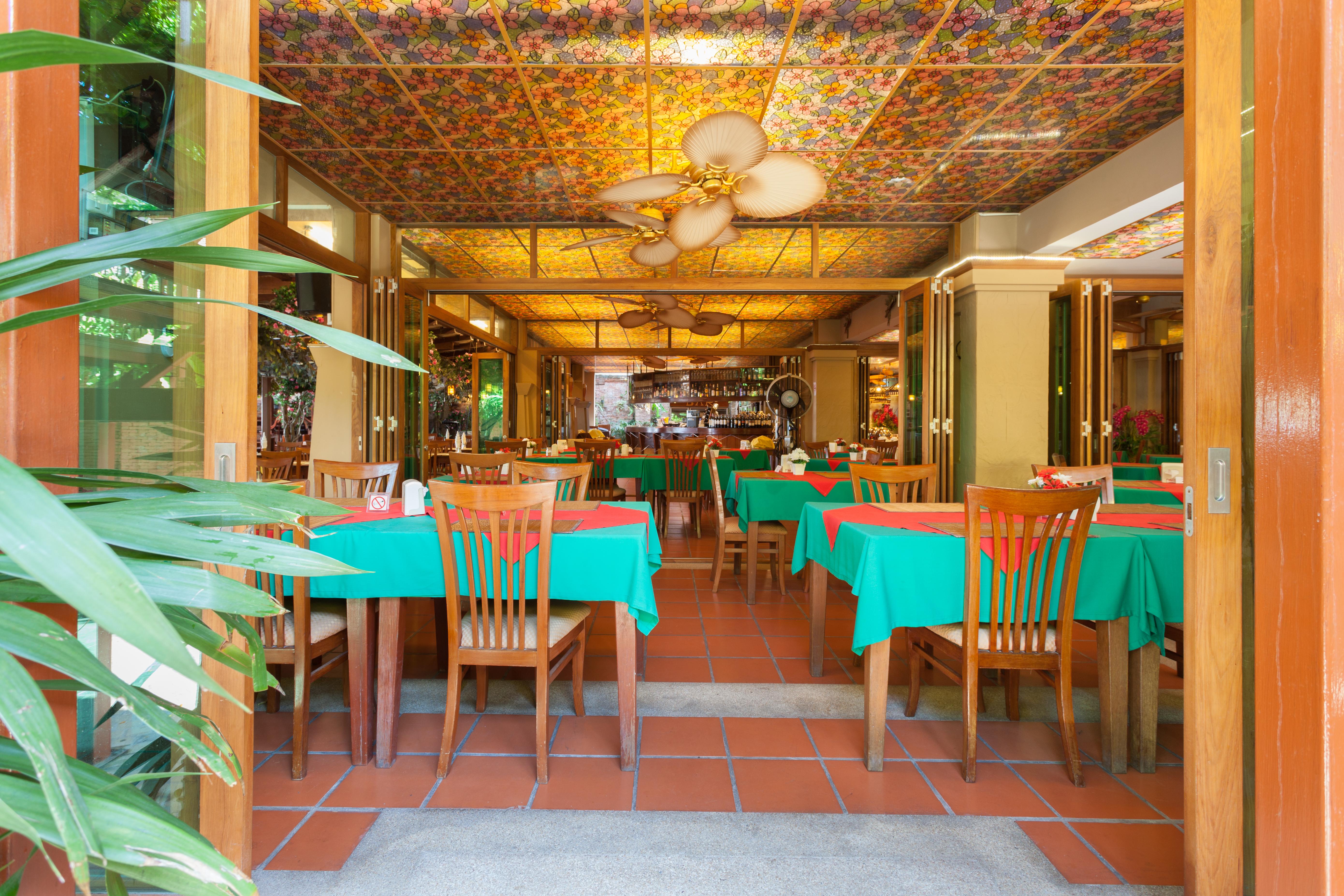Tropica Bungalow Beach Hotel Patong Eksteriør billede