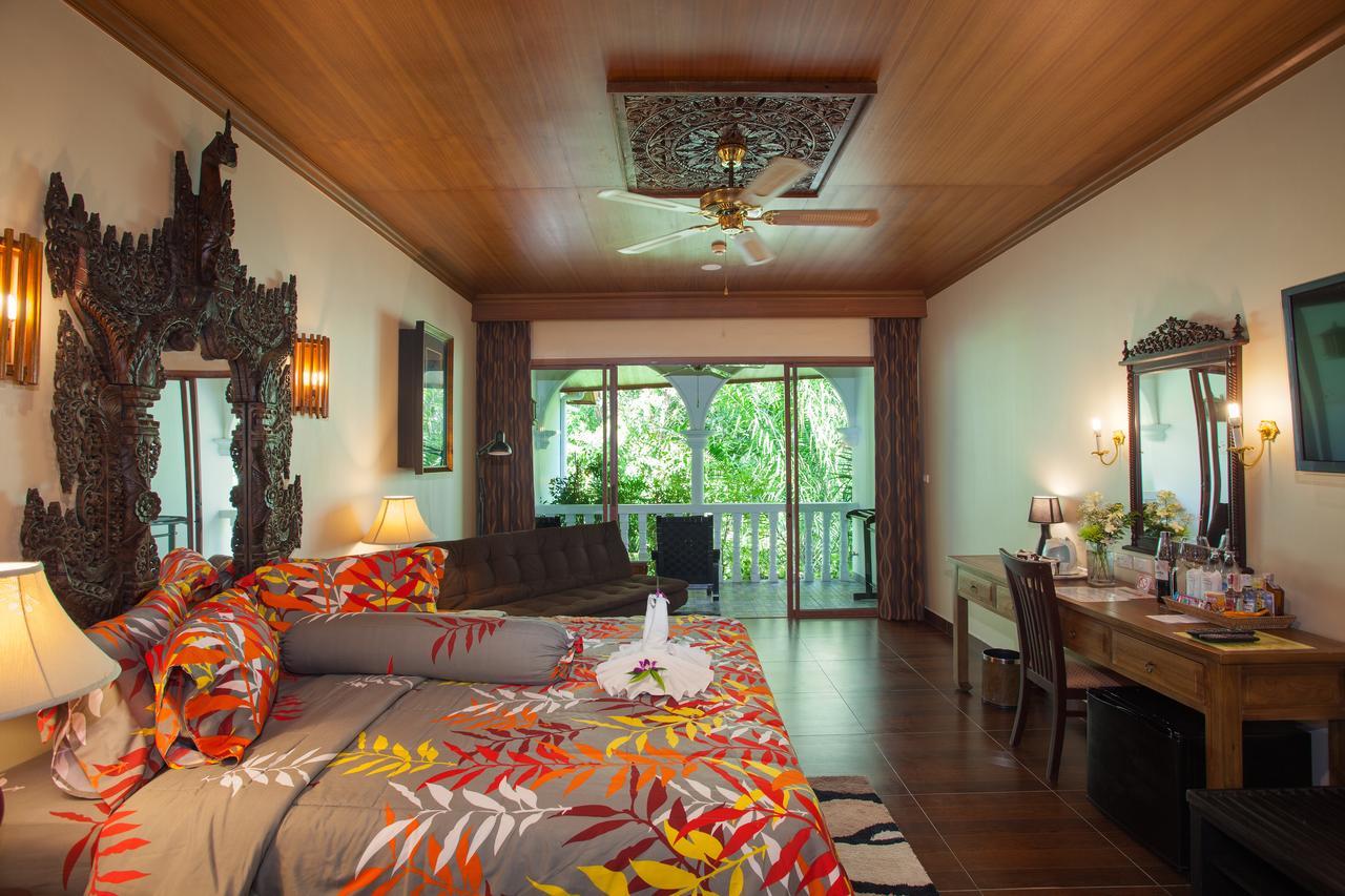 Tropica Bungalow Beach Hotel Patong Eksteriør billede
